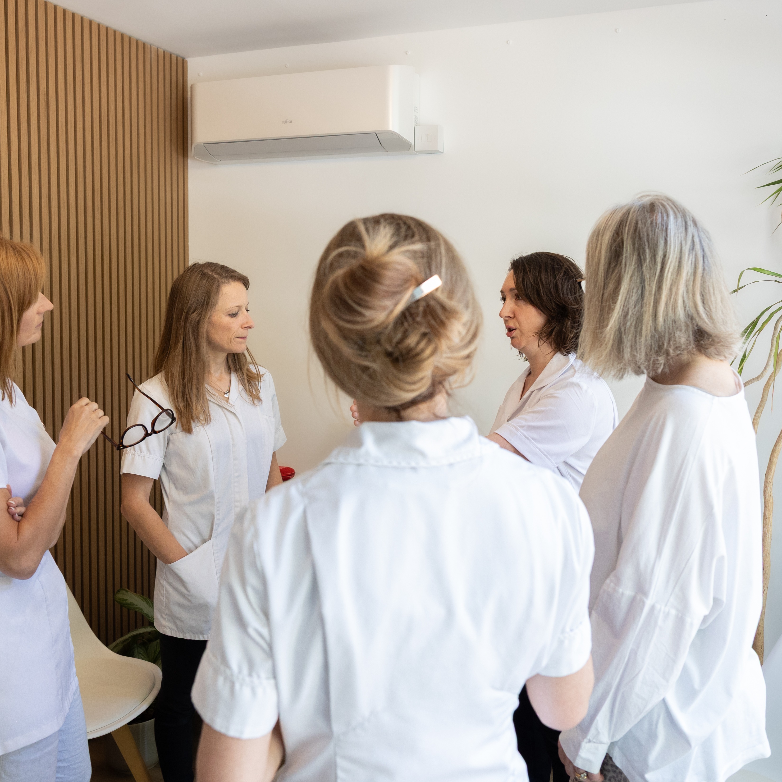 What do you call a huddle of holistic well-being therapists? 1. A balanced discussion 😄…
